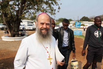 Rinuncia del Vescovo di Viana, Angola